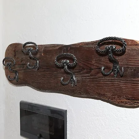 La Belette ラ・トゥイール